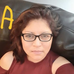 Meet your Posher, Rosalia guerrero